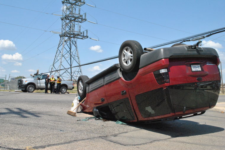 Car crash on Fort Hood Street